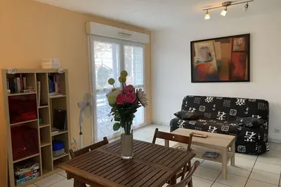 Image de Appartement Cosy à Biscarrosse - 4 Pers, Centre-Ville, Parking, Balcon, Ménage Inclus