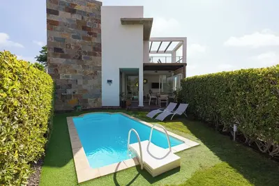 Image de Villa with private pool Salobre Villas Golfers I