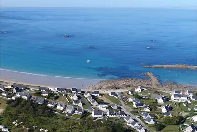 Image de 50m de la plage, Grande maison 2 salons, 4 Chb, Sauna, jardin, Plouescat