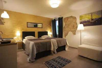 Image de Appartement de vacances Pula pour 1 - 10 personnes avec 4 chambres à coucher - Logement de vacances