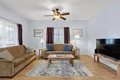Image de Near Downtown & Ut Chattanooga - Highland Hideaway