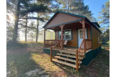 Image de Peace & Quiet, near town but in a country\/farm setting