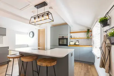 Image de Beautiful New Cuppin Street Two Bed Apartment