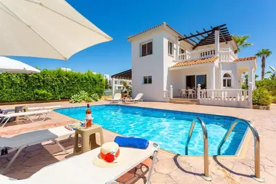Image de Queens Paradise 1 - Trois Chambres Villa, Couchages 6