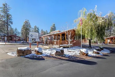 Image de Your Arizona Adventure: 2 Spacious Units, Peaceful Property with Free Parking