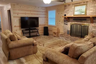 Image de Peaceful Scenic Pond & Home Close to Beach\/Sports\/Entertainment