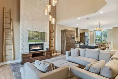Image de 4 Bedroom / 5 Bathroom Magic Village (7575 Bd)