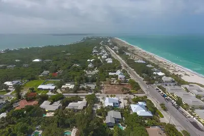 Image de The Hidden Paradise Getaway! 4/3 pool home