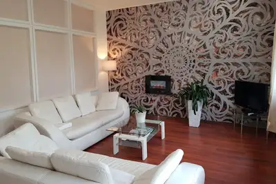 Image de Vacation apartment \"Im TĂĽrmchen\" in the former town hall of the. St. Schleiden
