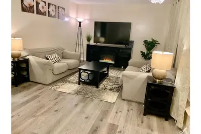 Image de Convenient and newly renovated cozy private home