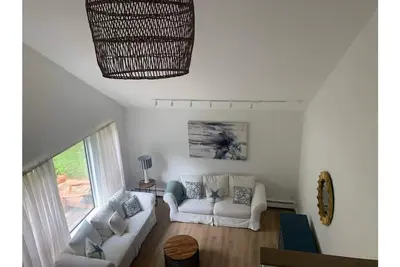 Image de Hampton Bays Vacation Delight- Heated Pool, Minutes to Beach