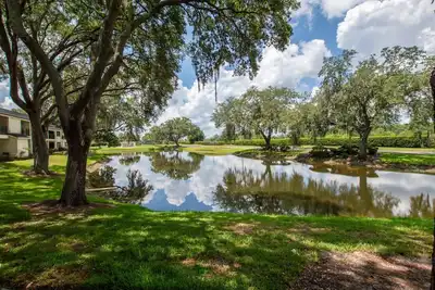 Image de Waterfront Studio w\/ 2 Queen Beds, Patio & Smart Tv – Cozy & Convenient for a Relaxing Getaway!