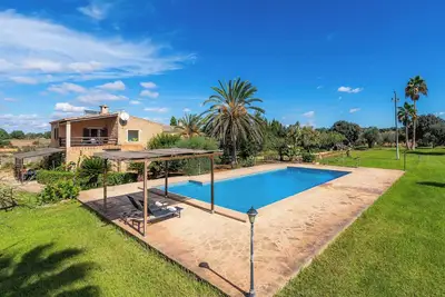Image de Maison de vacances 'Cas Casai' avec vue sur les montagnes, piscine et Wi-Fi