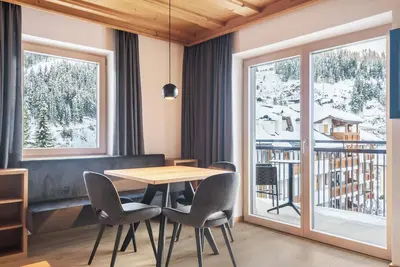 Image de Appartement \"La Grambla Mont Seuc 1\" avec vue sur les montagnes, balcon et Wi-Fi
