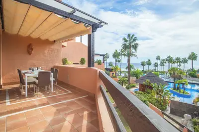 Image de Avec vue sur mer, appartement haut de gamme en bord de mer