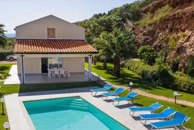 Image de Www. Baglioridisicilia. Com - Last Minute March\/April - Discover Our Villas! ! !