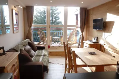 Image de Duplex rénové à Charmettoger avec balcon, proche pistes, pour 4 personnes