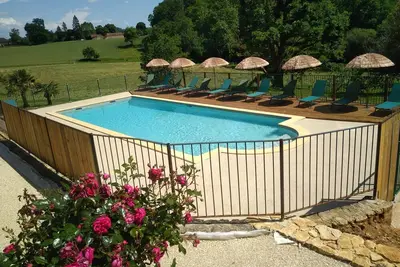 Image de Magnificent estate for 18 people with private heated pool in Sarlat