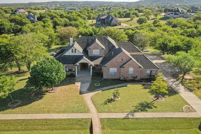 Image de ★Executive Lakeside Estate★ Private Pool, Home+Apt
