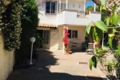Image de Sea view front beach apartment deluxe