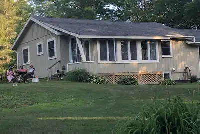 Image de Super convenient and comfy home near Stowe, shopping and trails