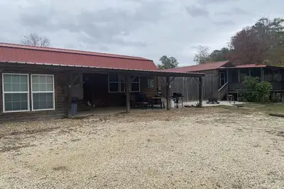 Image de Beautiful 2 Bedroom Cabin with a lake view.