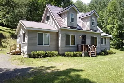Image de 1. 4 miles from Cooperstown Dreams Park