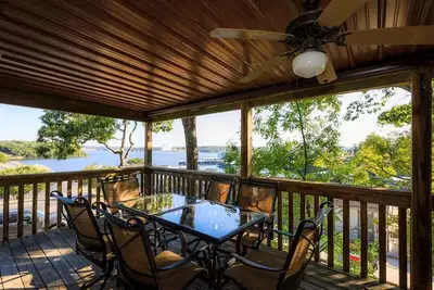 Image de Lakefront Condo with Indoor Pool