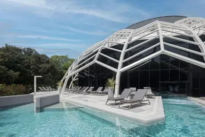 Image de Appartement avec bain à remous, Wifi, climatisation, piscine, Tv, terrasse