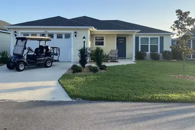 Image de Beautiful New 3/2 with 4-Seat Golf Cart & Fire Table ~ Close to Sawgrass Grove!
