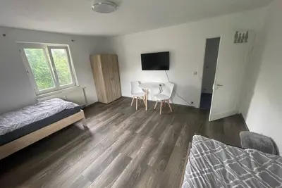 Image de Modern double rooms with Tv, WiFi, shared bathroom and kitchen