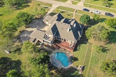 Image de ★Executive Lakeside Estate★ Pool, Home w\/o Appt