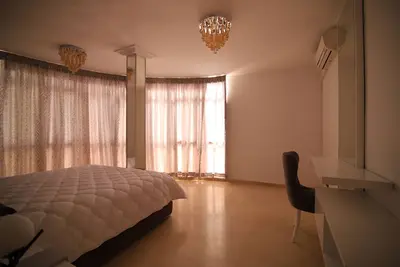 Image de Beautiful Spacious Apartment- Tangier City Center
