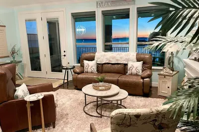 Image de Heron Harbor@Lake Livingston. Waterfront, Beach & pool