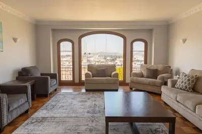 Image de 5 bedroom Sf dream home with ocean and Golden Gate Bridge  views
