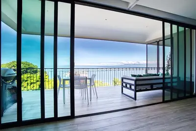 Image de Swanky Ocean Views w/Pool & Bbq