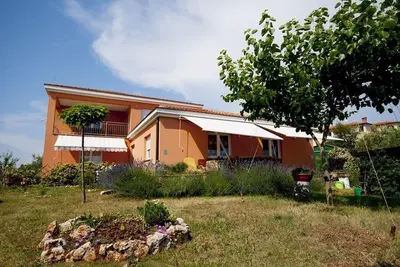 Image de Appartement de vacances Novigrad pour 1 - 4 personnes avec 2 chambres Ă coucher - Appartement de vac