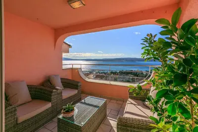 Image de Appartement de vacances pour 6 personnes env. 150 qmà Crikvenica, Baie de Kvarner (Crikvenica et environs)