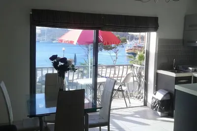 Image de Water Front Flat - balcony