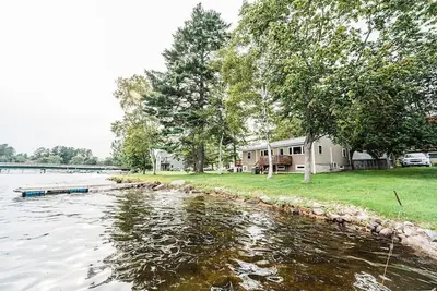 Image de Cozy Keyes Cottage | Lakefront • Dock • Kayaks
