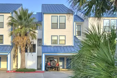 Image de The Bungalow in Corpus Christi w/ boat slip easy bay access