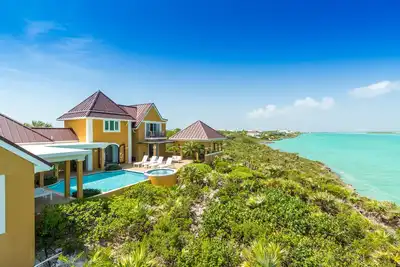 Waterfront, Total Privacy, Relaxation, Incredible Views, Directly on Chalk Sound