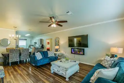 Image de 200 Clay Apt1 with 4br, 2ba, 4 Blocks from Magnolia