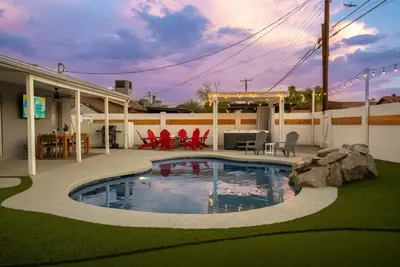 Image de 1824 N. McAllister · South of Old Town - Heated Pool / Fire Pit / Hot Tub