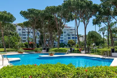 Image de Appartement 'Puerto Banus3 Sandy Beachside' avec piscine partagée et climatisation