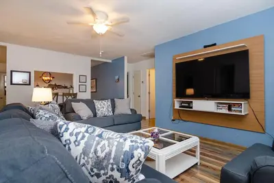Image de Charming pet friendly cottage near the pier!