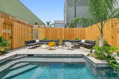 Image de Nola Luxury | Heated Pool | Private Hot Tub