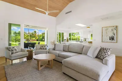 Hale Kupa'a: Charming Island Villa w/ Beach Nearby