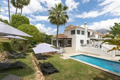 Villa Maraluna - newly refurbished private villa in the heart of Nueva Andalucia