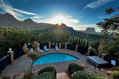Image de Panoramic Views, pool and 2 hot tubs, pool table